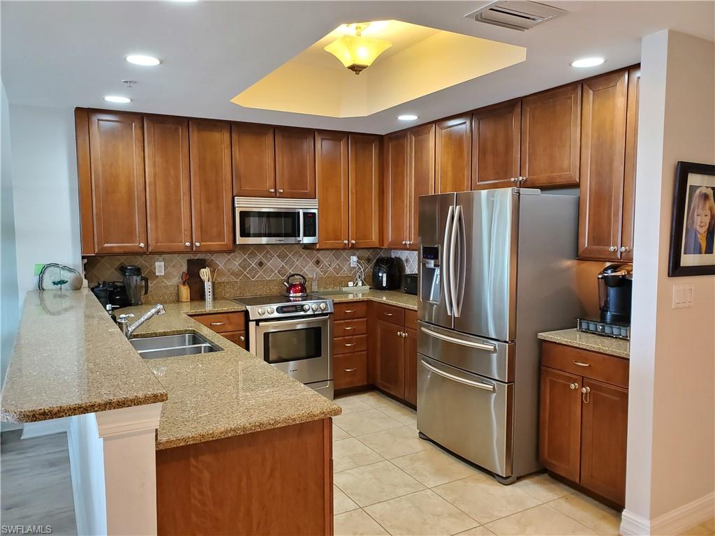 NORTH STAR YACHT CLUB - Residential