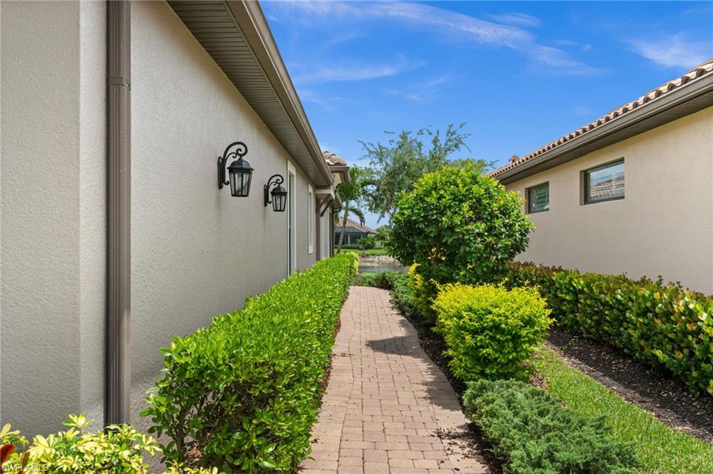 ESPLANADE AT HACIENDA LAKES - Residential