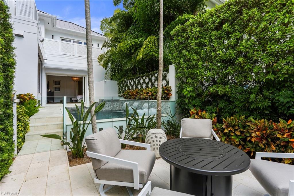 OLDE NAPLES - Residential