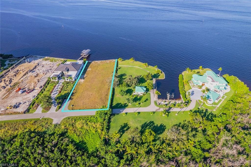 FORT MYERS - Land
