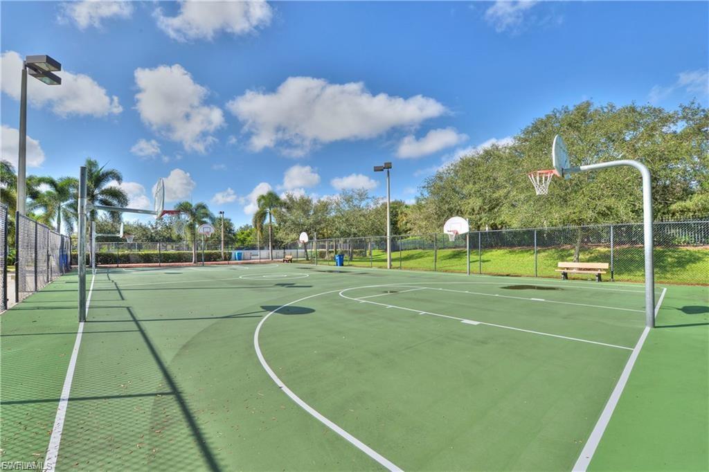 STONEYBROOK - Residential