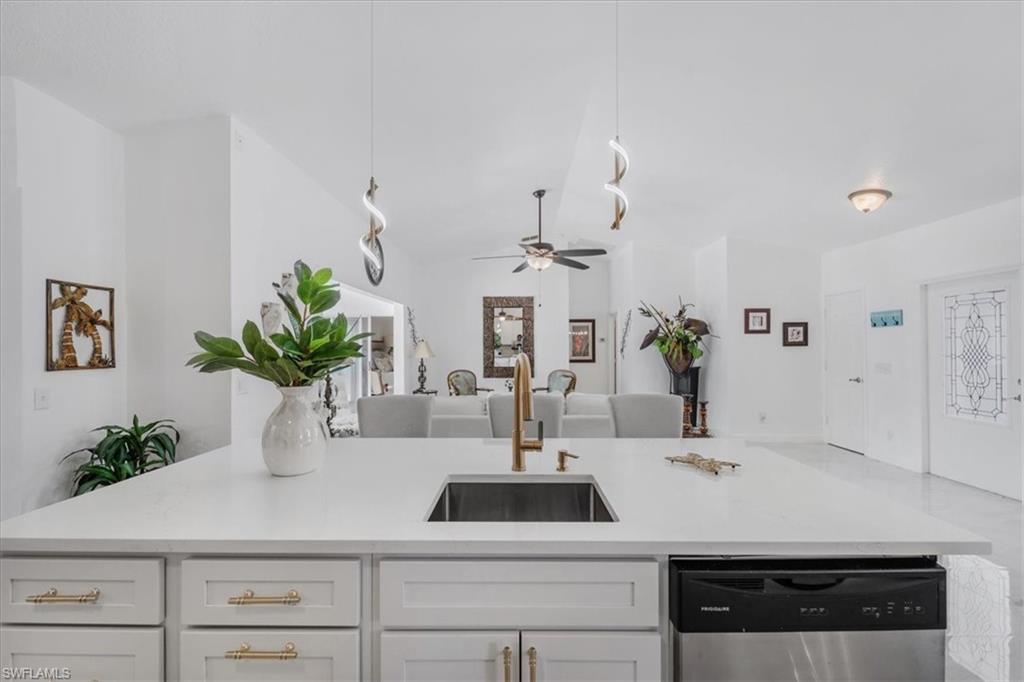 MARCO ISLAND - Residential Lease