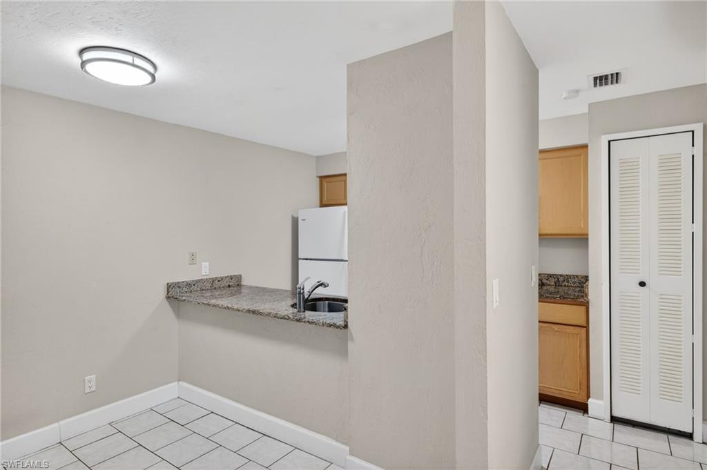 SOUTH POINTE WEST CONDO - Residential