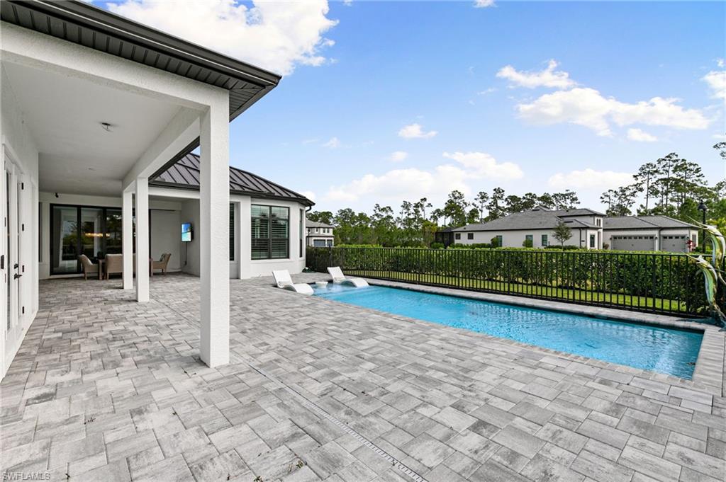 CORKSCREW ESTATES - Residential