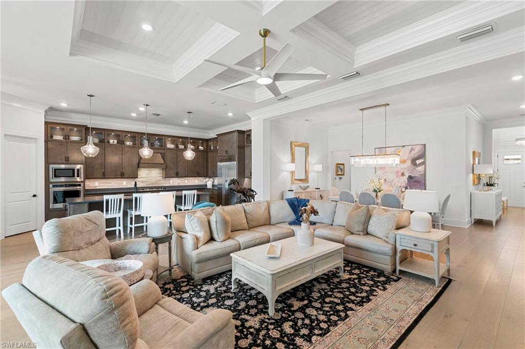 CORKSCREW ESTATES - Residential