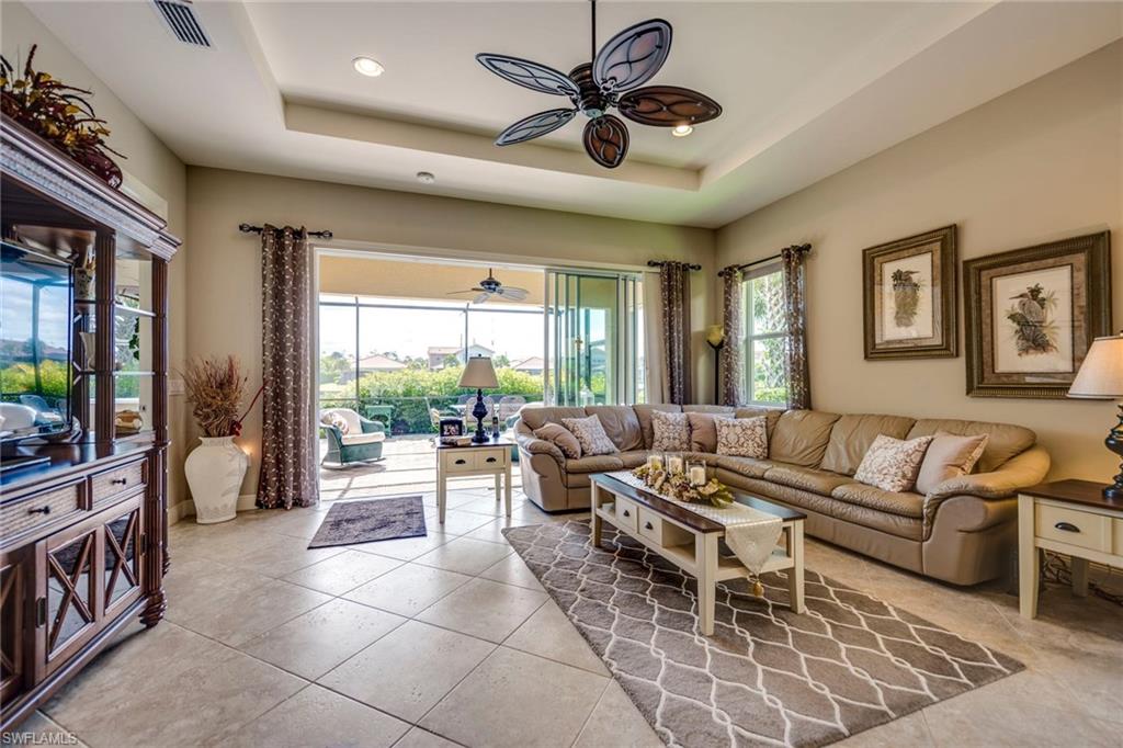 MANCHESTER SQUARE - Residential