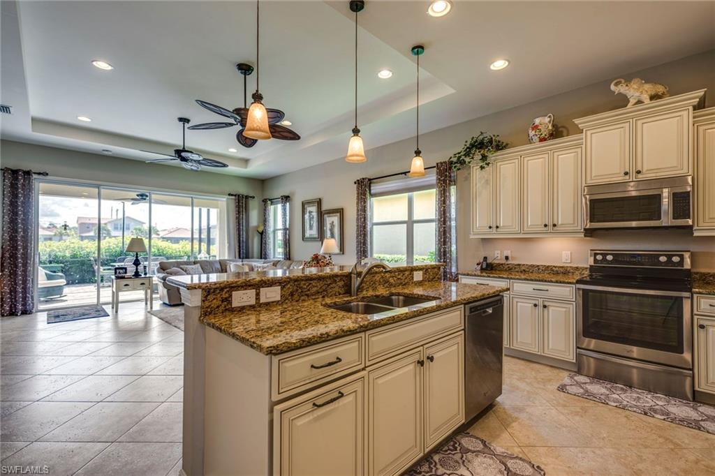 MANCHESTER SQUARE - Residential