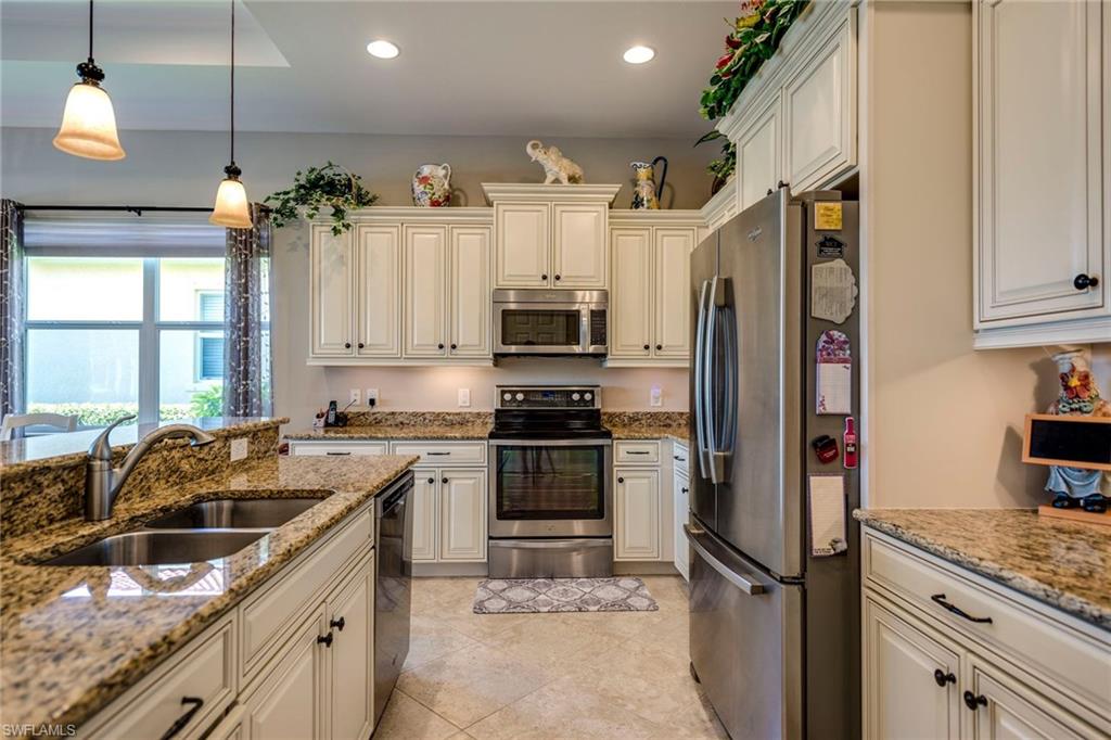 MANCHESTER SQUARE - Residential