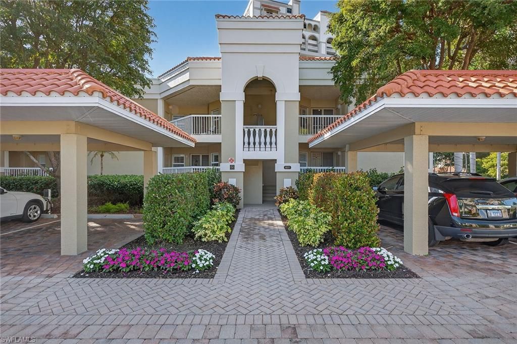 Photo of 6537 Marissa LOOP #4, NAPLES, FL 34108 (MLS # 225083218)