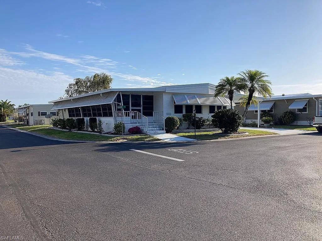 OAK PARK VILLAGE CO-OP INC - Residential