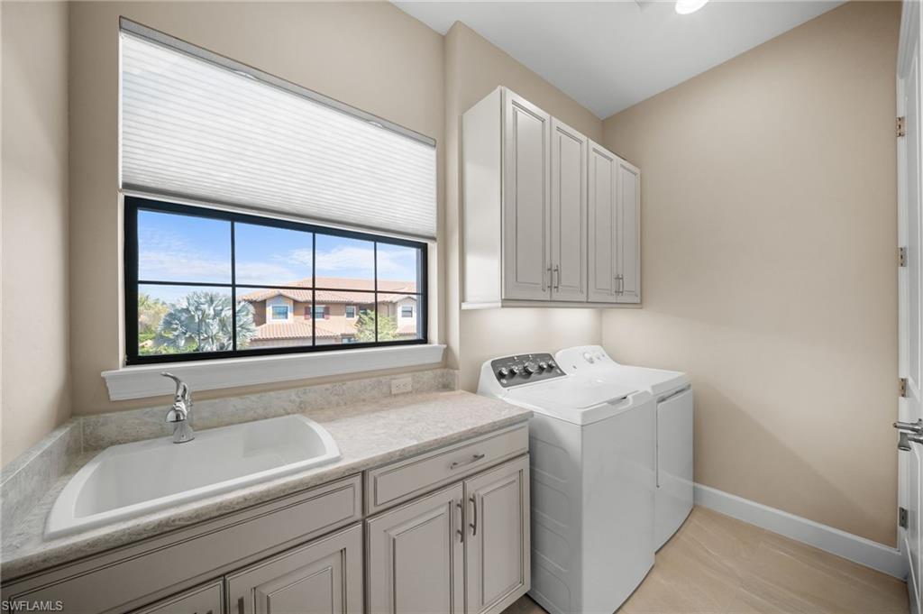 ESPLANADE - Residential