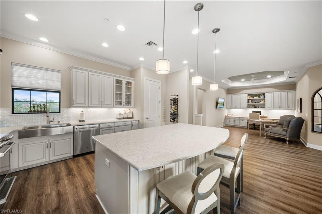 ESPLANADE - Residential