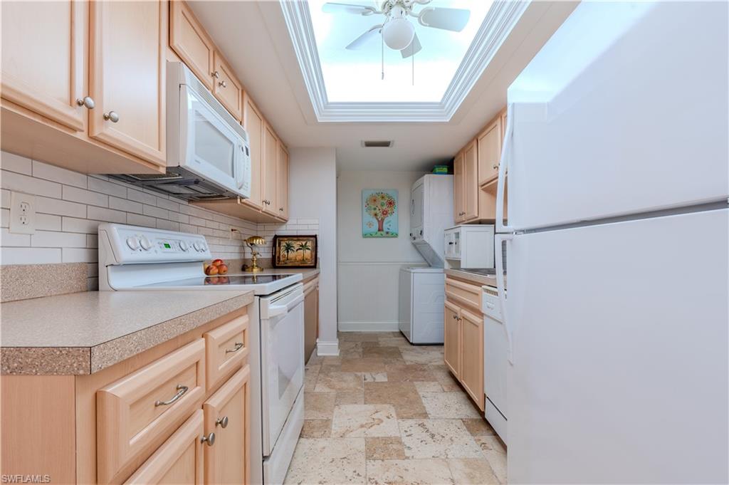 LAKEWOOD - Residential