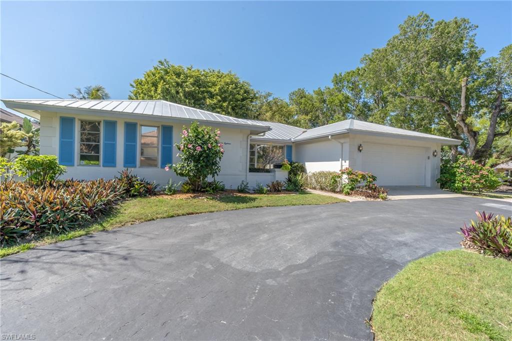 AQUALANE SHORES - Residential