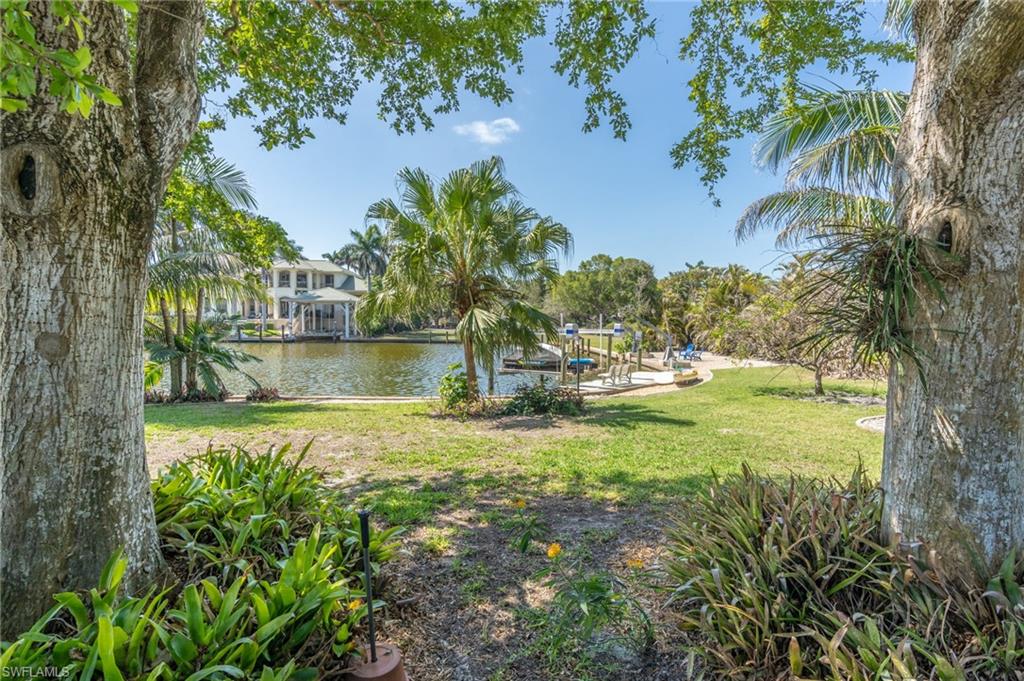 AQUALANE SHORES - Residential