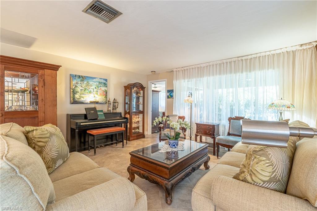 AQUALANE SHORES - Residential