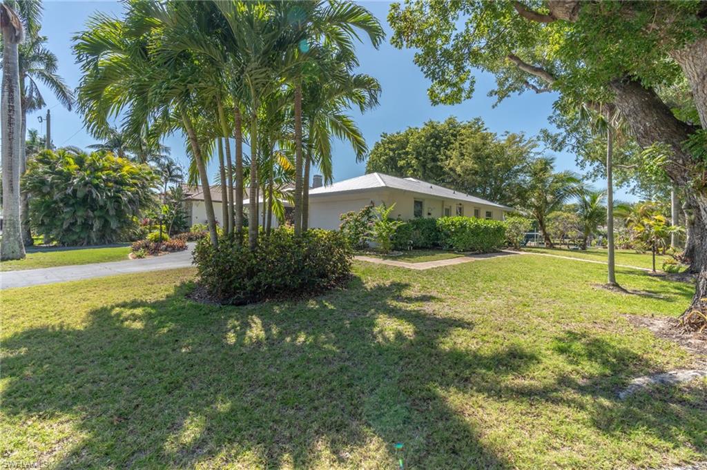 AQUALANE SHORES - Residential