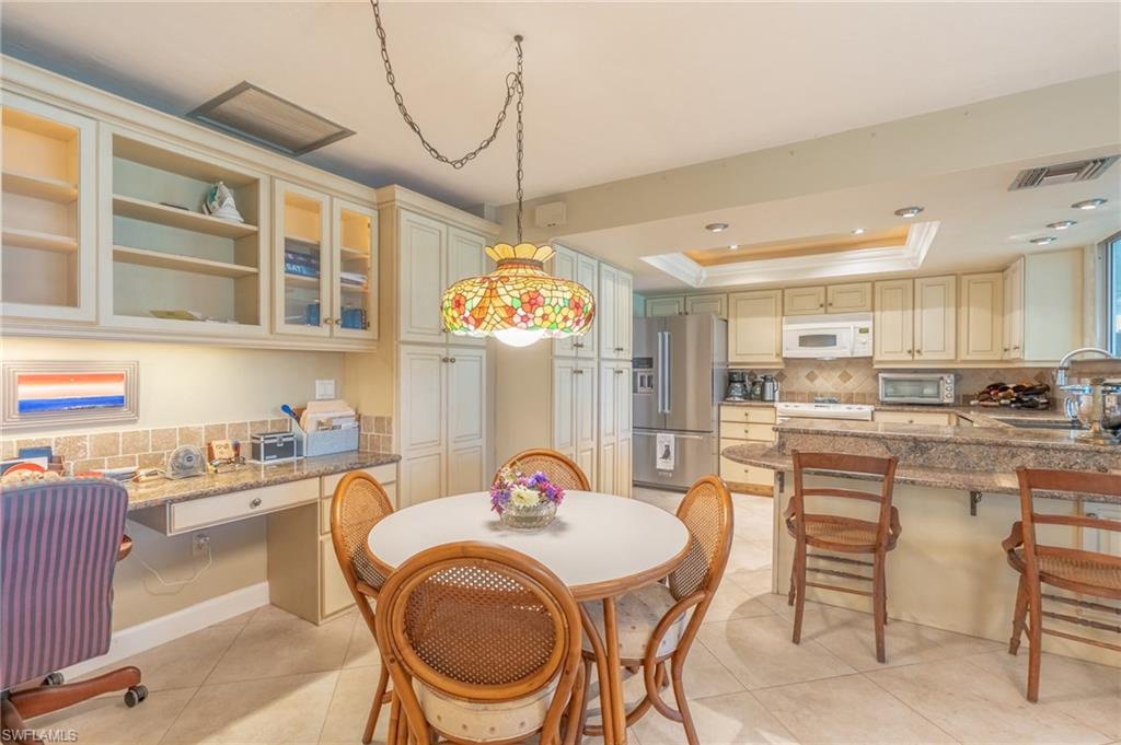 AQUALANE SHORES - Residential