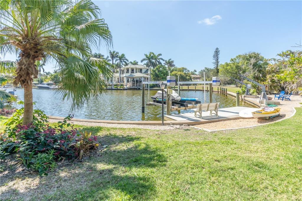 AQUALANE SHORES - Residential