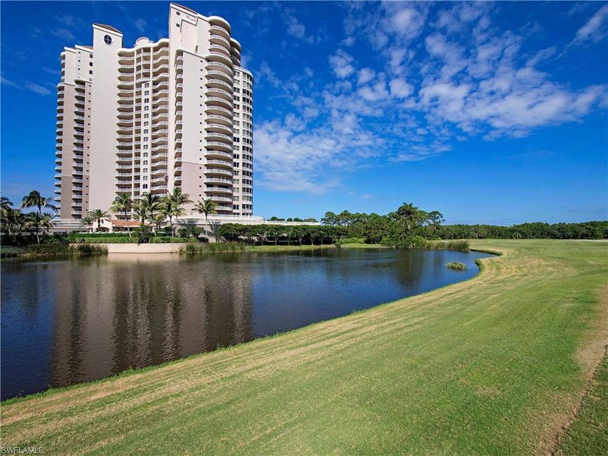 C1327 - Top floor sensational penthouse in the majestic Horizons high-rise in Bonita Bay. Amazing living and dining areas. Expansive terraces. 3 car enclosed garage.