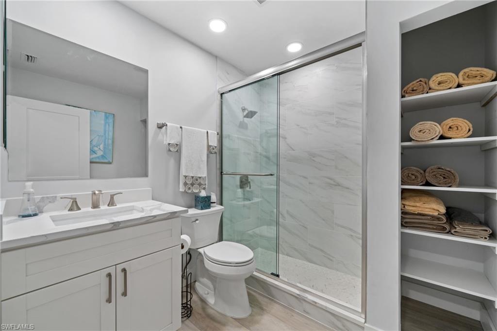 PAVILION CLUB - Residential