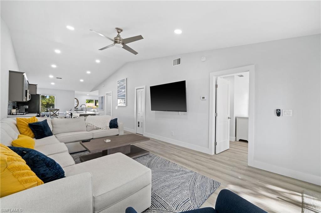 PAVILION CLUB - Residential