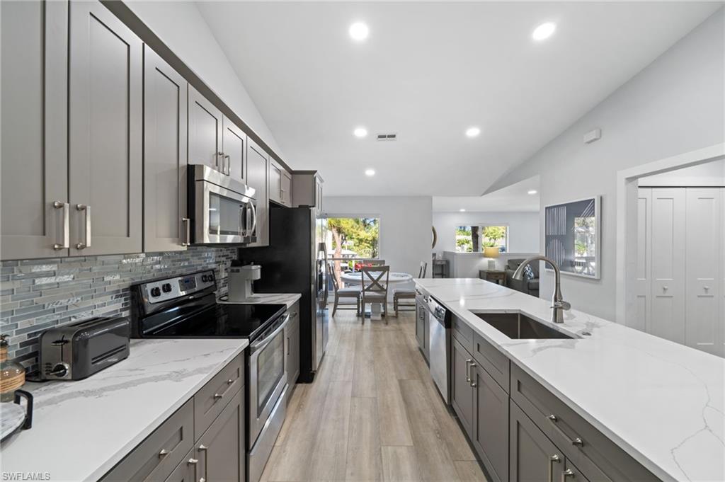 PAVILION CLUB - Residential