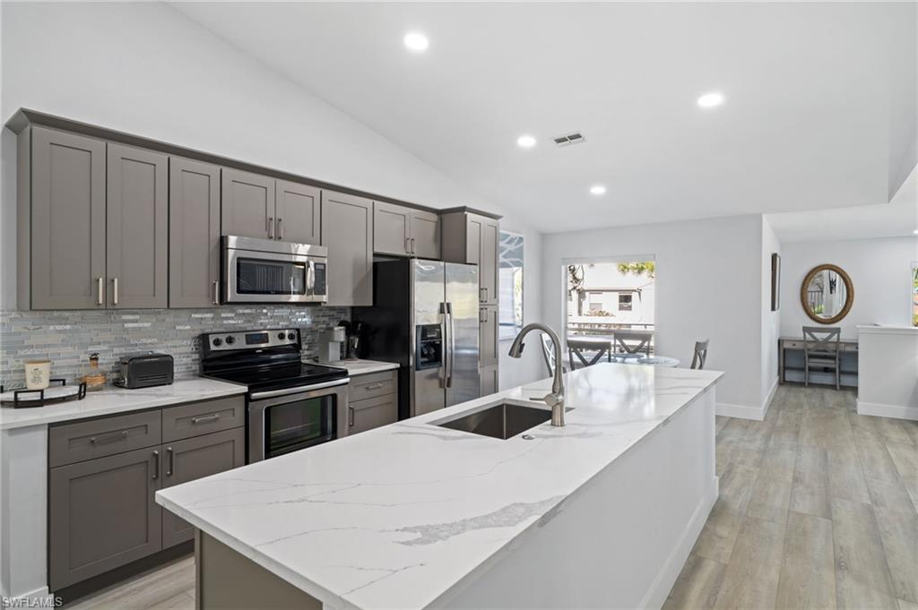 PAVILION CLUB - Residential