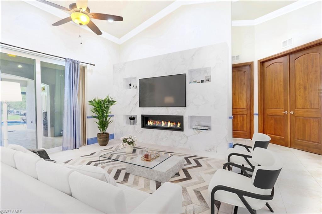 GOLDEN GATE ESTATES - Residential