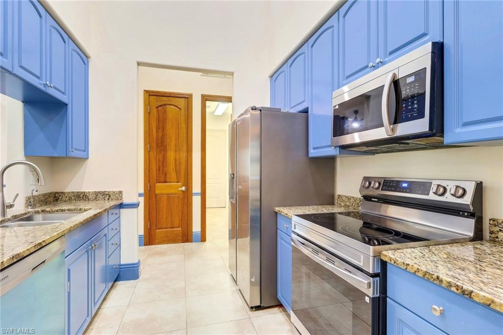 GOLDEN GATE ESTATES - Residential