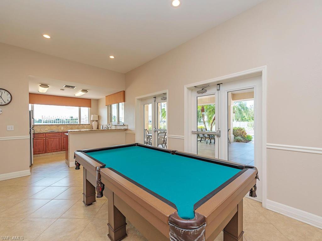 CROWN POINTE EAST - Residential