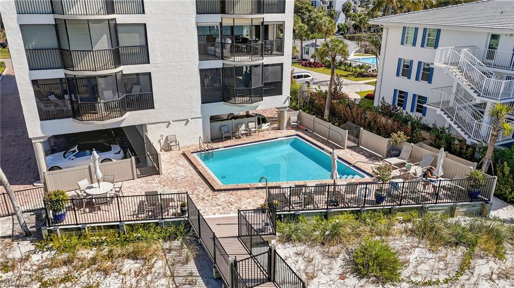 MANSIONS - Residential