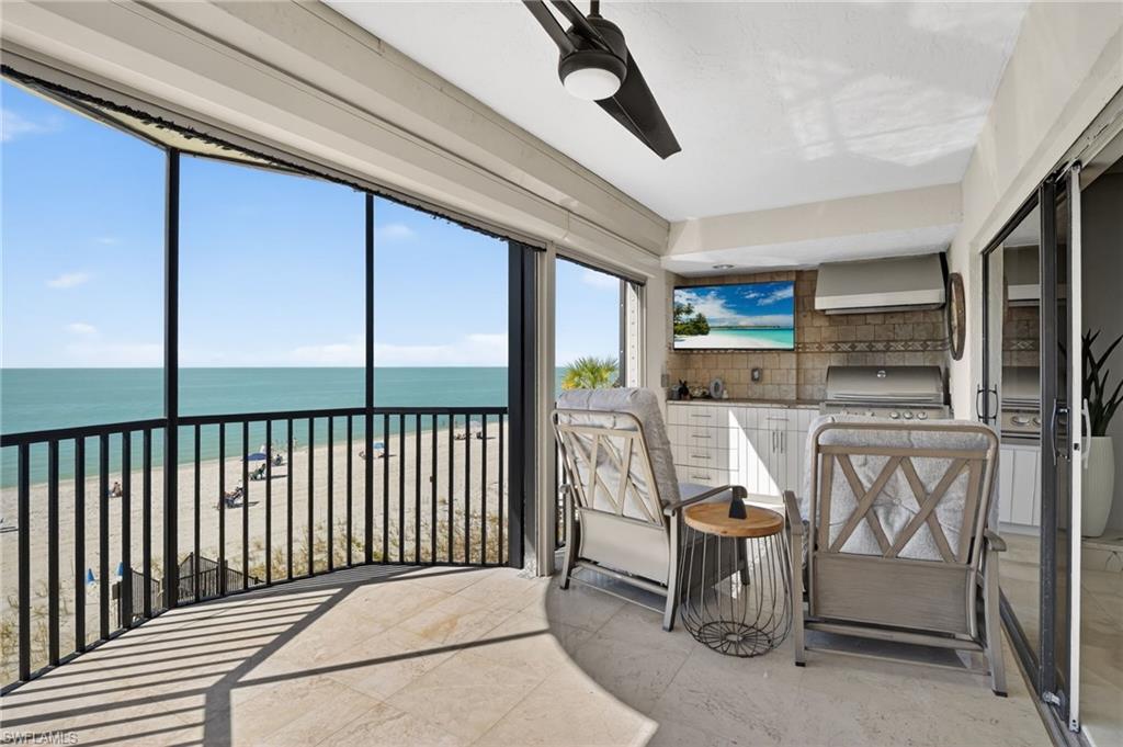 MANSIONS - Residential