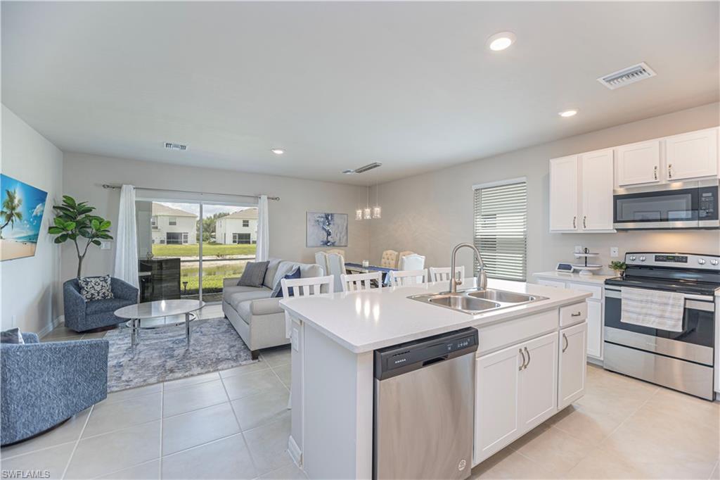 MEADOWOOD - Residential Lease