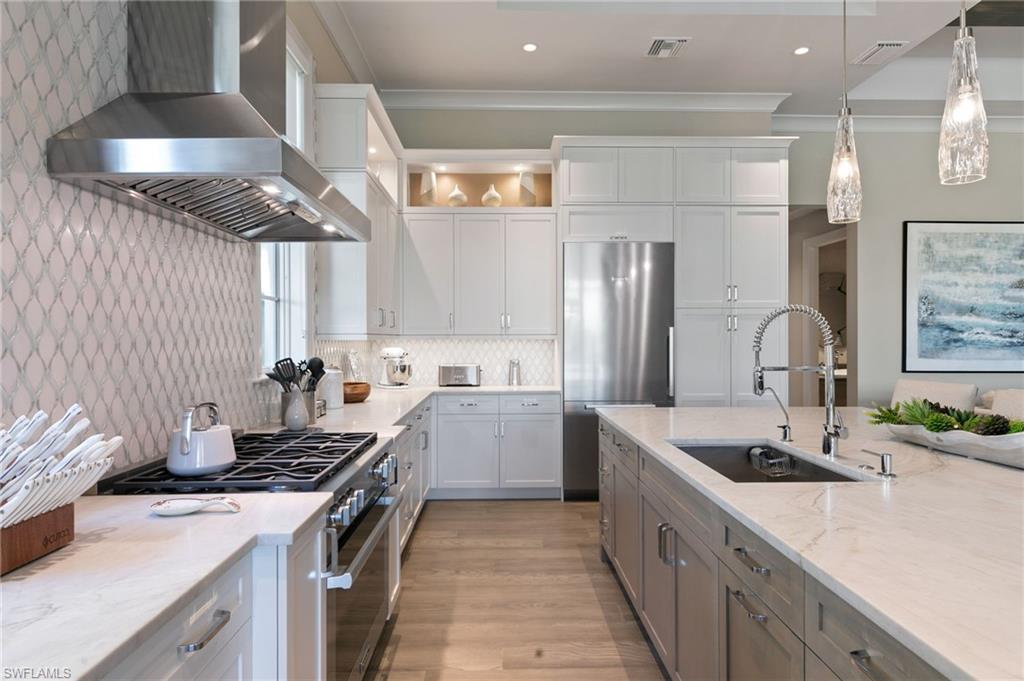 WESTLAKE COURT - Residential