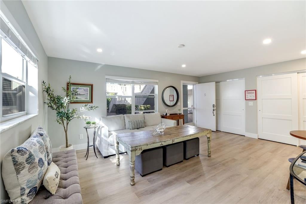 780 10th AVE 5