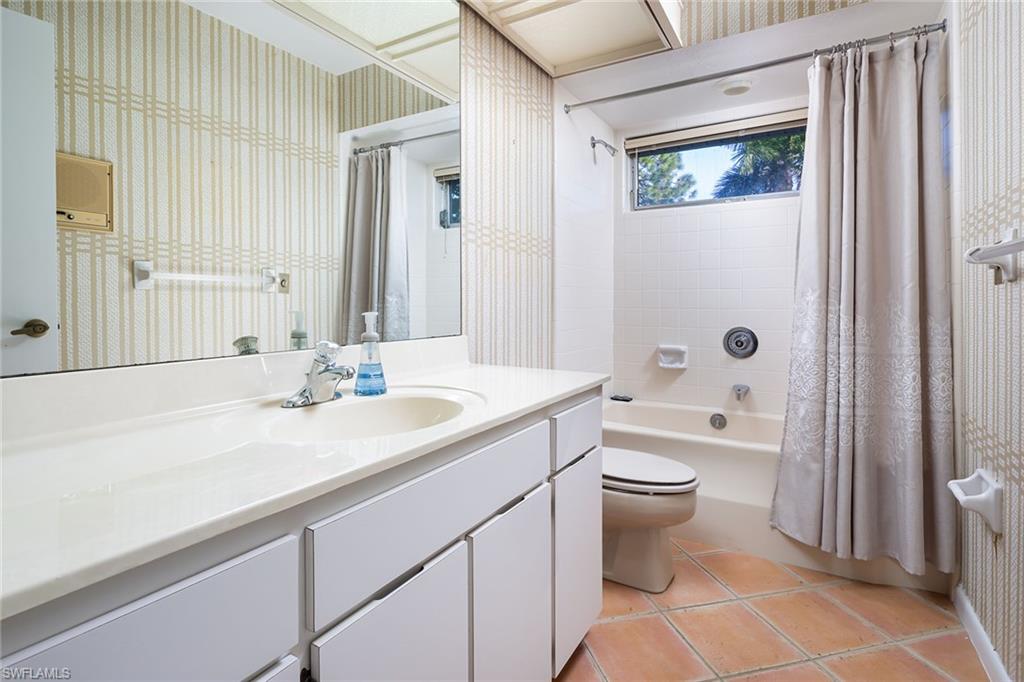 PARK SHORE - Residential