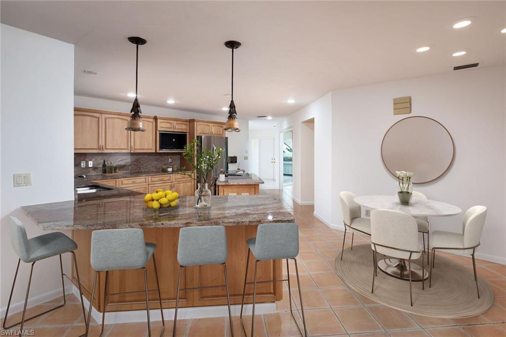 PARK SHORE - Residential