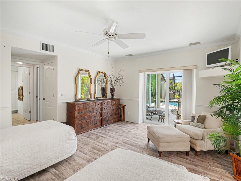 RIVERWOOD - Residential