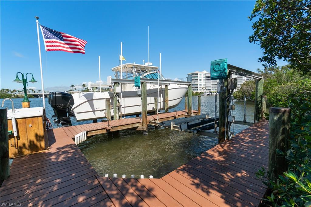 SOUTHPORT ON THE BAY - Residential