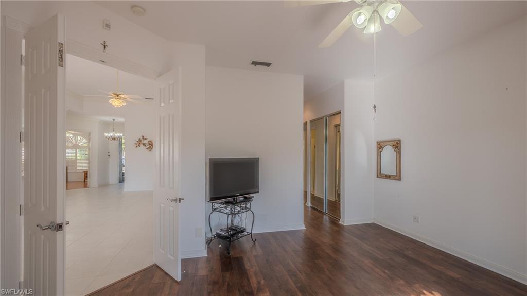 ISLAND WALK - Residential