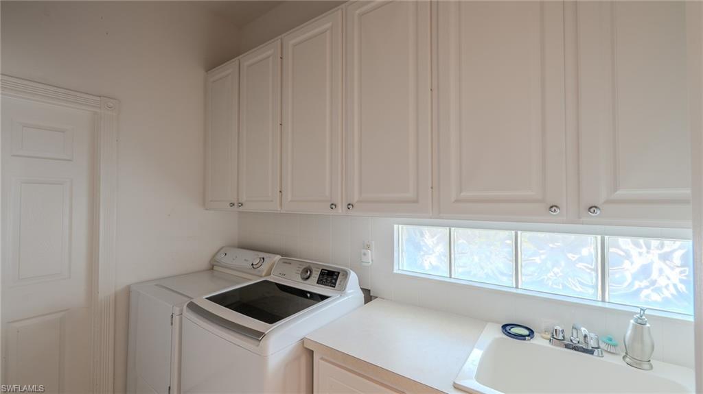 ISLAND WALK - Residential