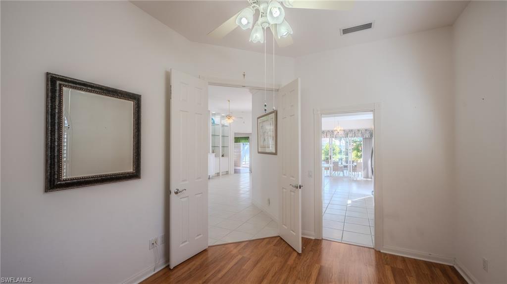 ISLAND WALK - Residential