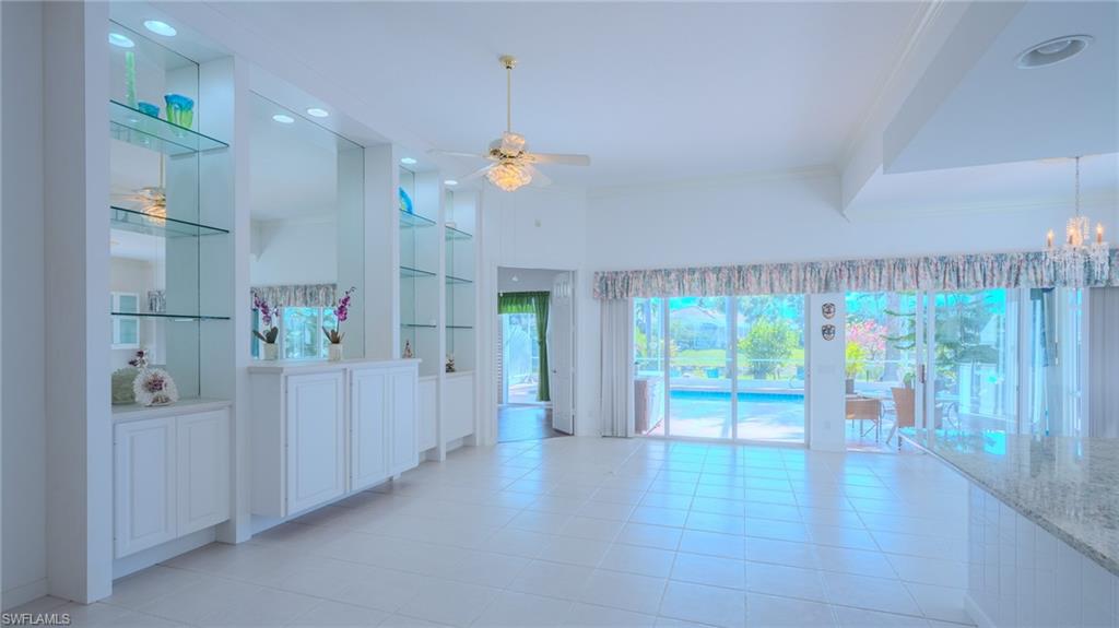 ISLAND WALK - Residential