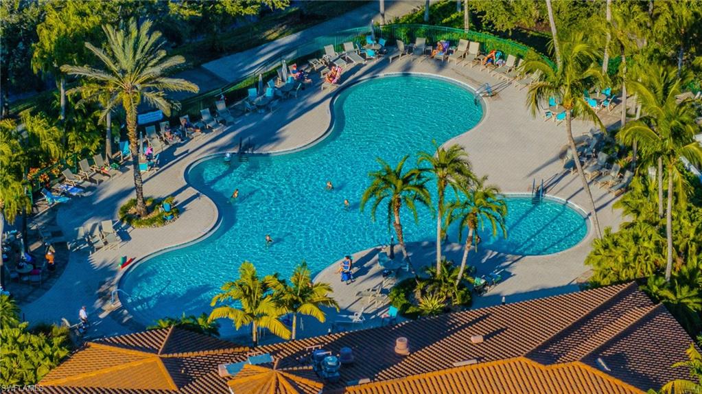 ISLAND WALK - Residential