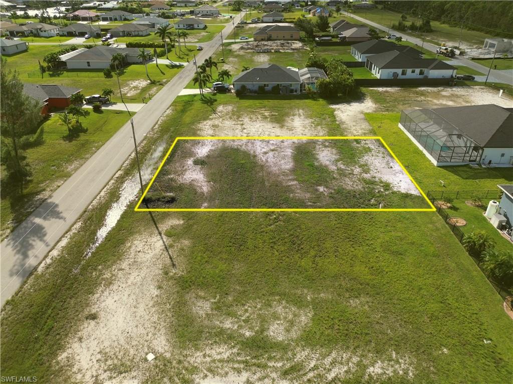 CAPE CORAL - Land