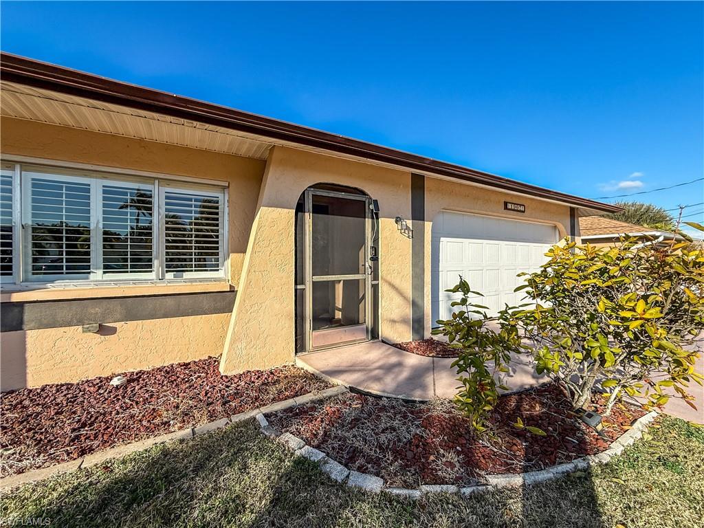 CAPE CORAL - Residential