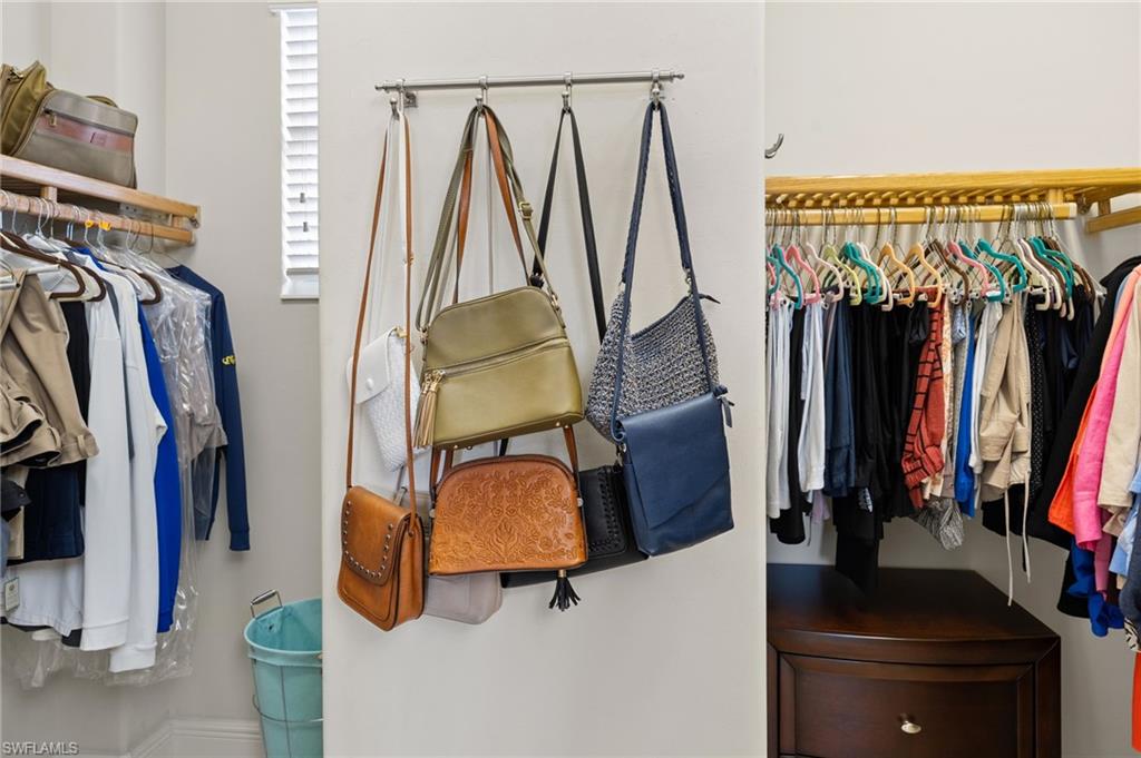 AVELLINO ISLES - Residential