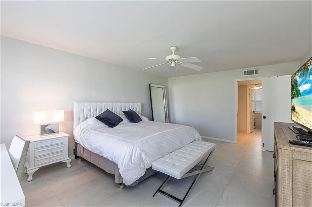 GLADES COUNTRY CLUB - Residential