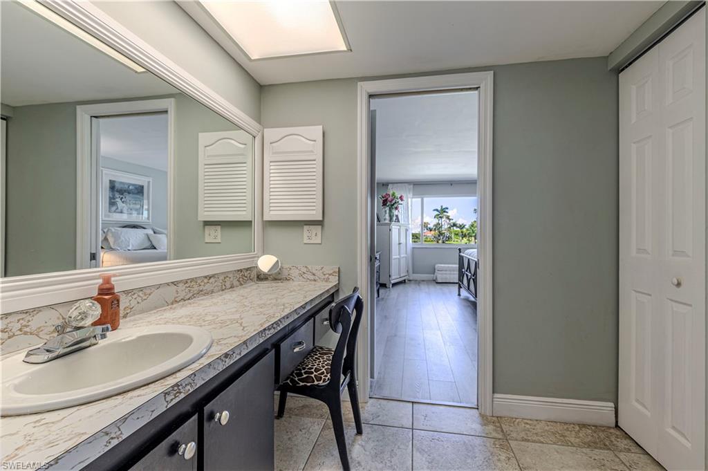 GLADES COUNTRY CLUB - Residential